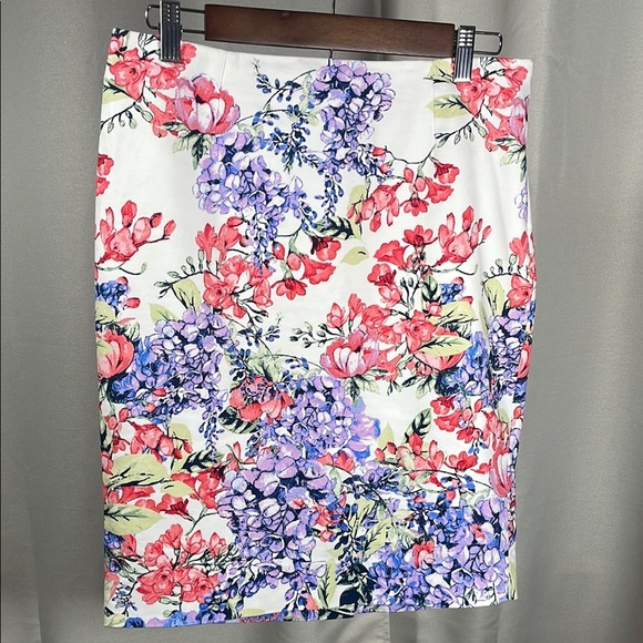 Floral  Red and Purple Knee-Length Pencil Skirt - Picture 1 of 5